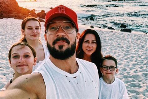 laura lentz birthday|Carl Lentz Praises Wife, Laura, During Her Birthday。